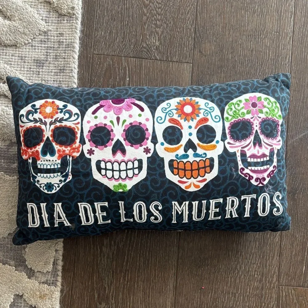 Dia de los Muertos Decorative Pillow Halloween! 🎃